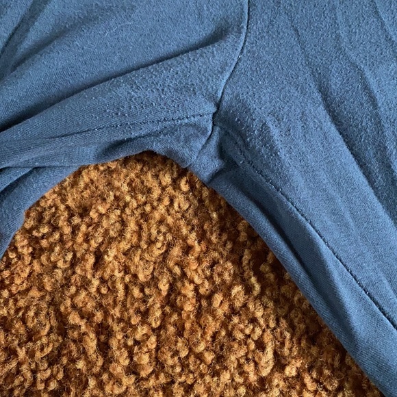 Victoria’s Secret Grey Leggings w/ 5” Rainbow Band - Picture 5 of 6